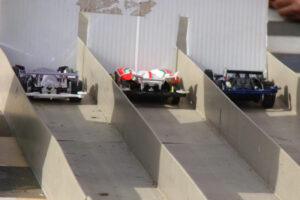 fun-stuff-tripple-car-img-800x600