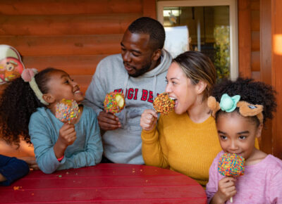 jp-jellystone-park-south-haven-2022-lifestyle-photoshoot-249-800x534