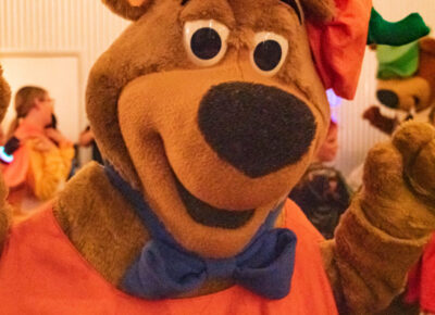 jp-jellystone-park-south-haven-2022-lifestyle-photoshoot-617-scaled-e1692164348493-800x949