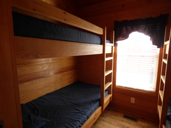 yogi-bear-cottage-img06