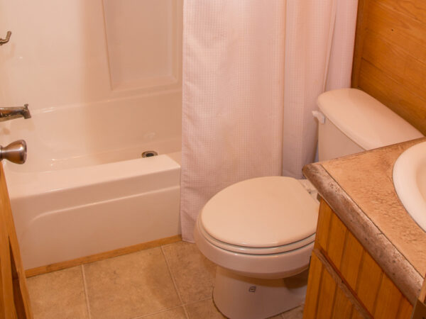 yogi-bear-cottage-img08